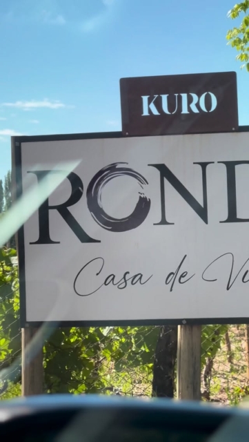 Estos viñedos históricos🍇
y la cordillera 🗻serán testigos de un evento maravilloso.✨
Aquí comienza el sueño de un momento que recordarán por siempre
@kurorestaurante.mza
@plannerseventos
#carpasparaeventos #eventosenmendoza #bodas #bodasconestilo #weddings